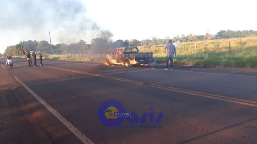 Hallan camioneta robada en llamas  en Capitán Bado