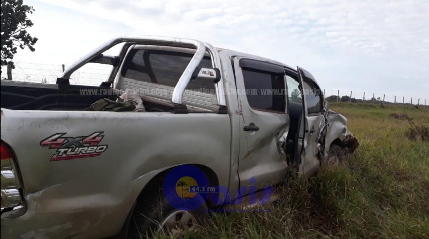 Vehículo de la SENAD involucrado en accidente en Pedro Juan