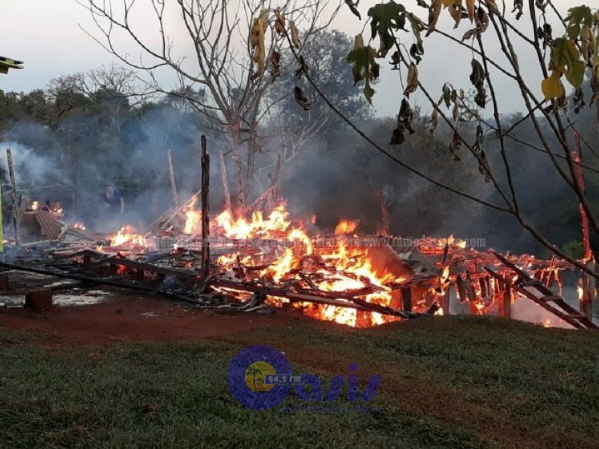 Vivienda de un ex combatiente se incendió en Itapúa