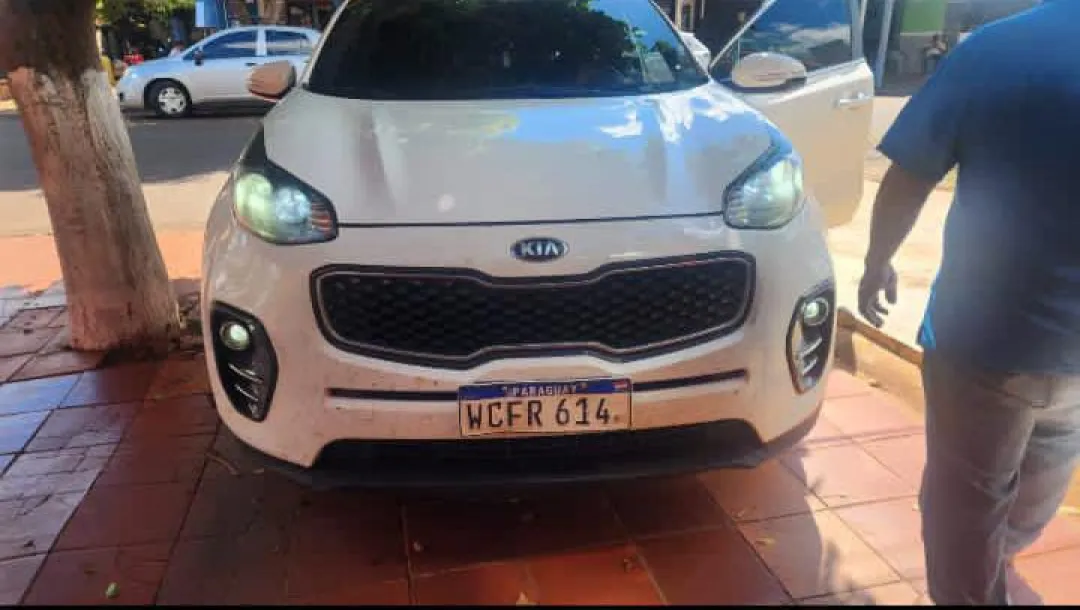 Se llevan una Kia Sportage estacionada frente al “Flex Gym” en Pedro Juan Caballero