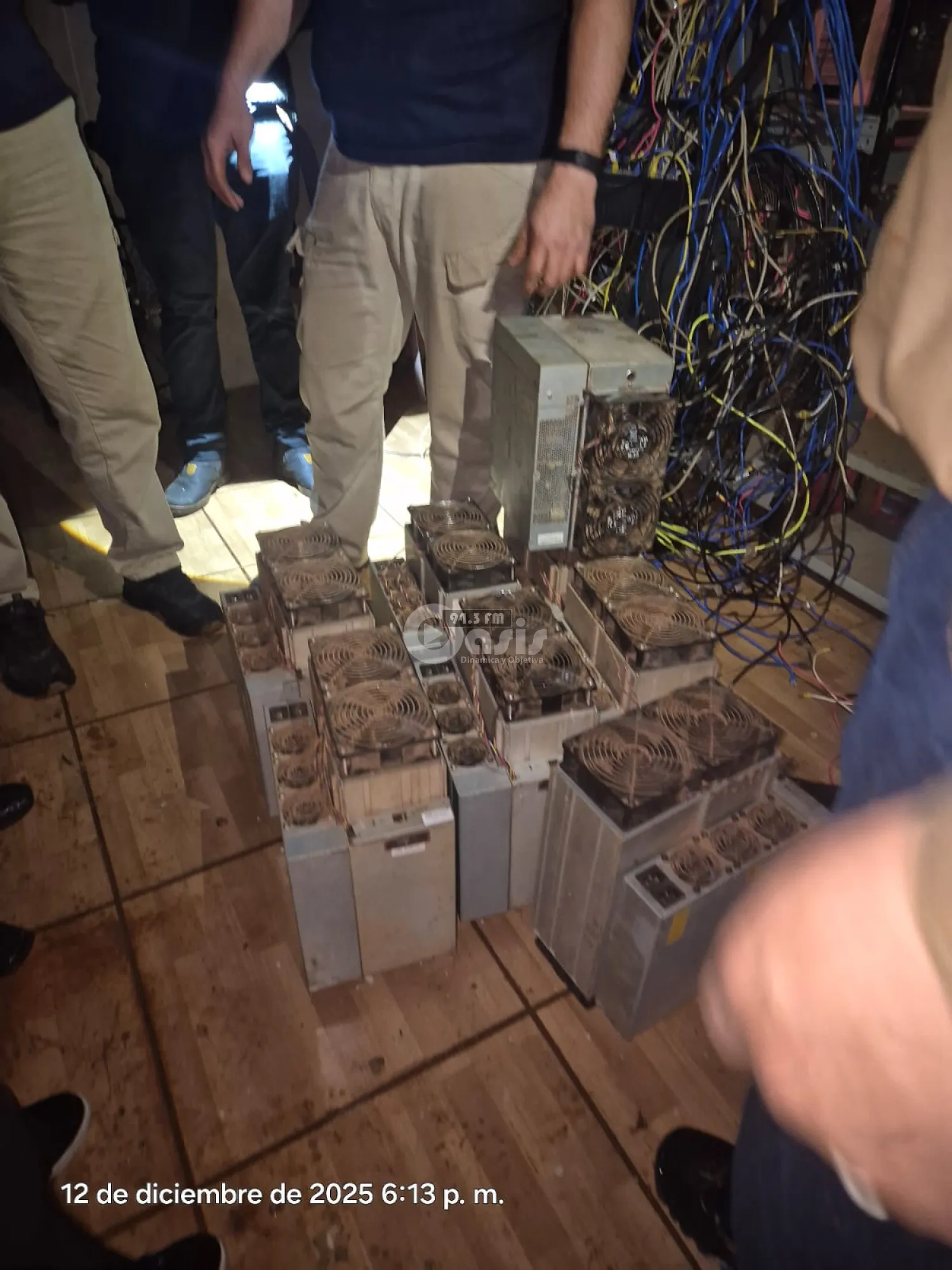 Detectan presunta criptominería clandestina y confiscan equipos en colonia Vista Alegre