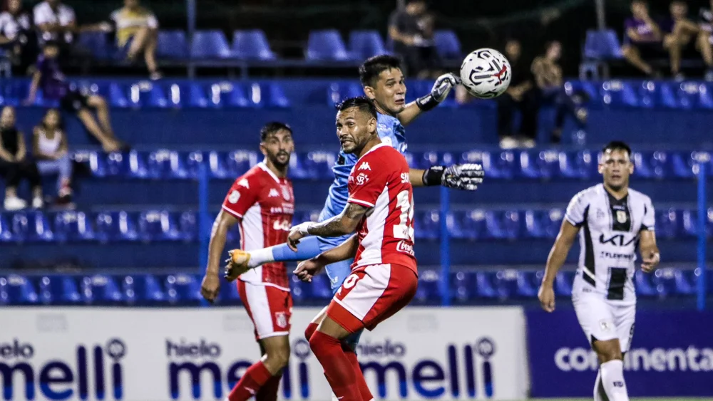 Tacuary rescata un empate en Villa Elisa