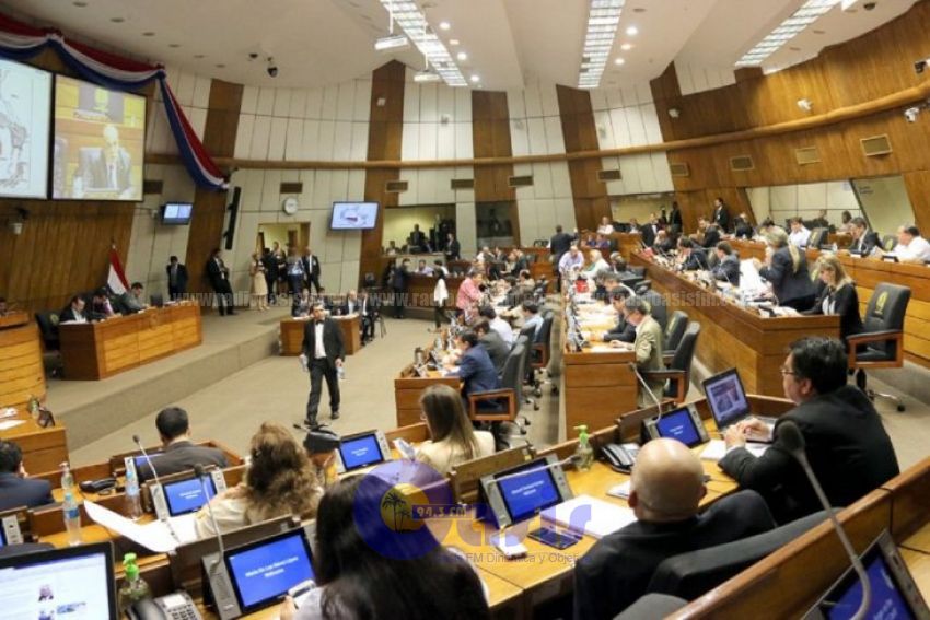 Diputados dilata aun más la pérdida de investidura y da respiro a Portillo