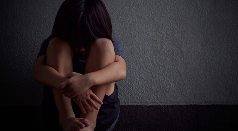 Detienen a un hombre de 72 años por supuesto abuso sexual a su nieta