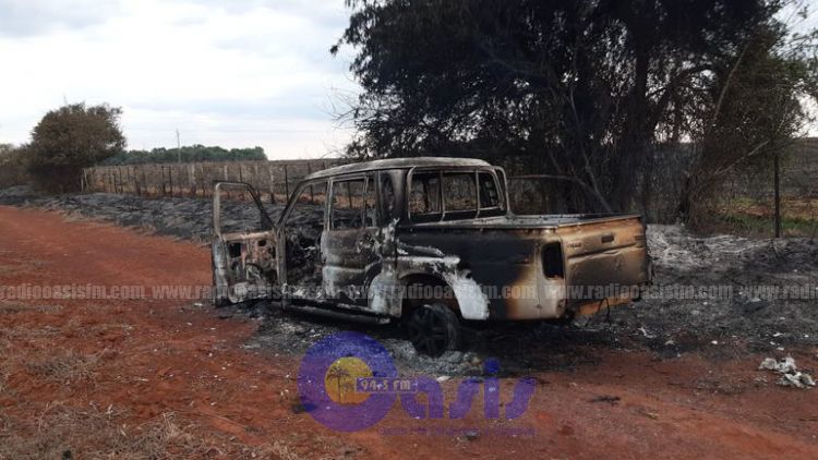 Desconocidos quemaron una camioneta en Campos Morombí