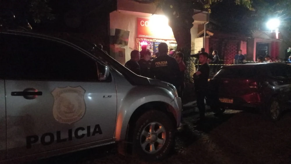 Asesinan a balazos a presunto sicario en una bodega de PJC