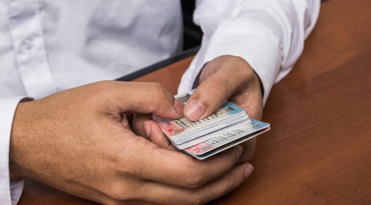 Millonarias multas o hasta dos años de cárcel por compra de votos, advierten