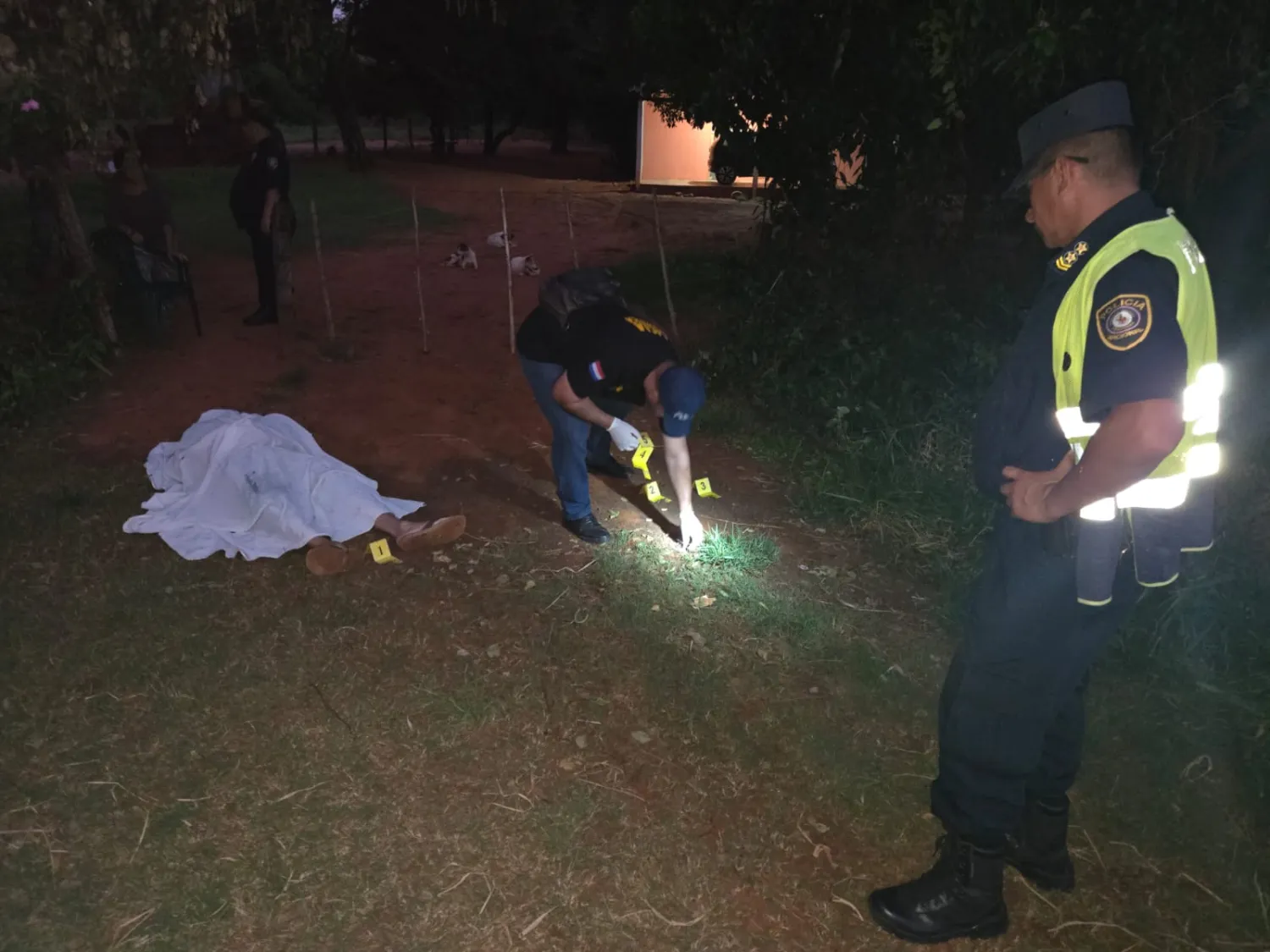 Hombre fue asesinado a tiros frente a su vivienda en zona de Zanja Pyta