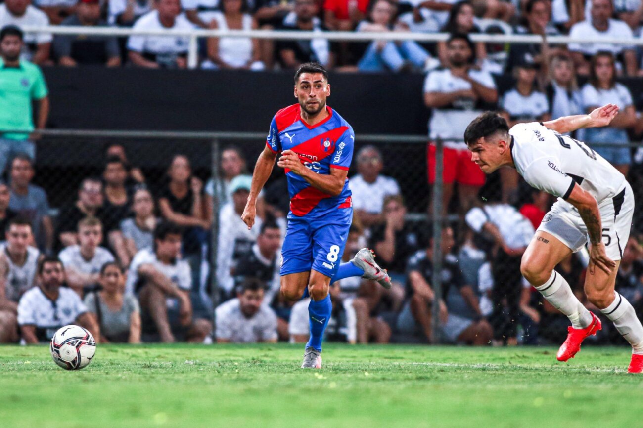 Un Olimpia muy animado desafía la racha triunfal de Cerro Porteño