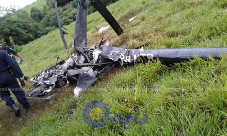 Hallan helicóptero destrozado en Itakyry