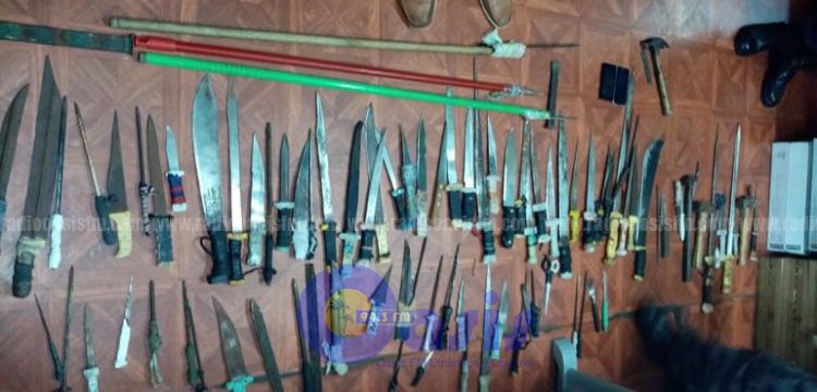 Tras riña en Tacumbú, trasladaron reos y se incautaron de armas blancas