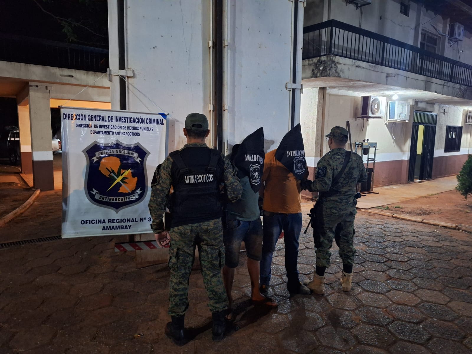 Antinarcóticos incautan más de 450 kilos de marihuana que eran transportadas en un camión