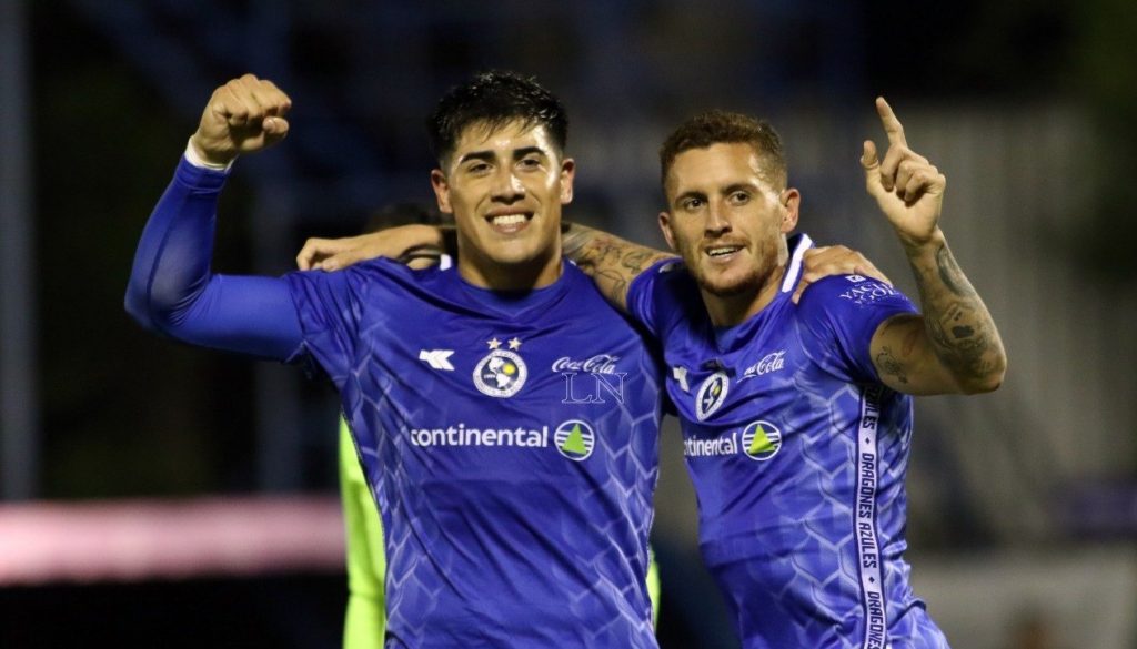 Sol de América vence al 12 de Octubre y se desprende del 2 de Mayo