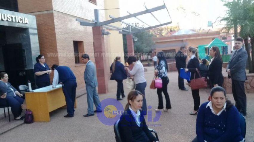 Funcionarios judiciales levantan paro escalonado