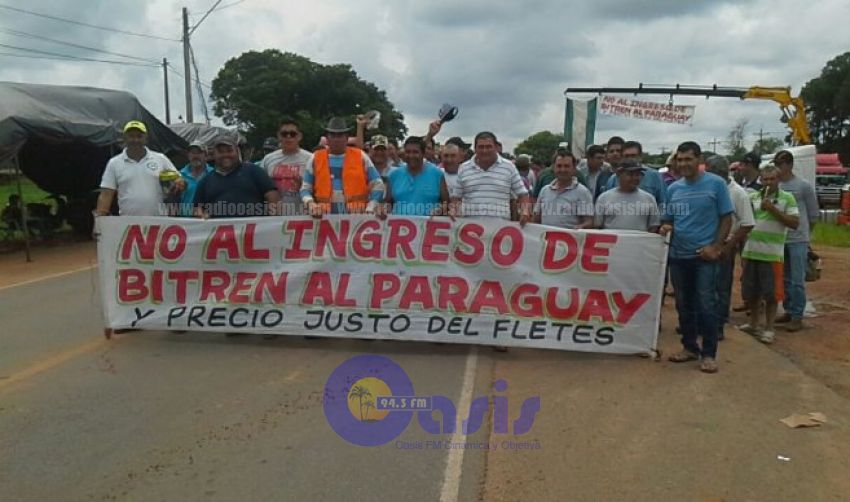 Jueza ordena a camioneros despejar rutas