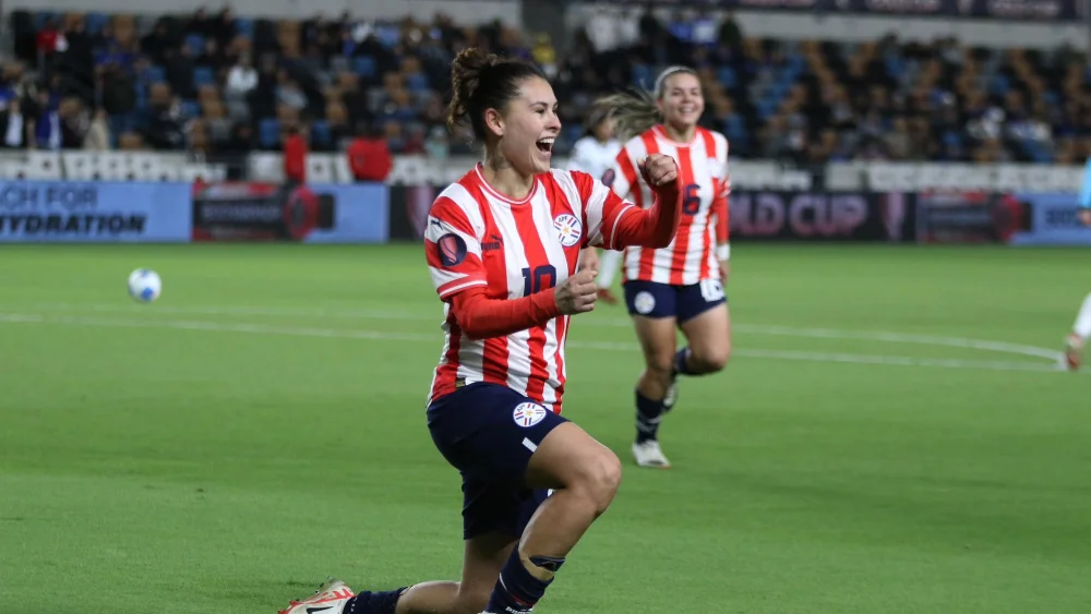 Victoria y clasificación albirroja