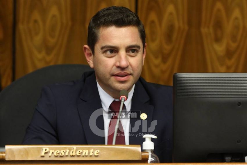 Tildan a Pedro Alliana de ser un «gran kuña’i» que chantajea cuando no gana