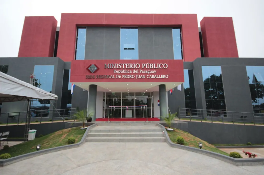 Fiscalía imputa a Víctor Santacruz tras hallazgo de cadáver enterrado en su vivienda