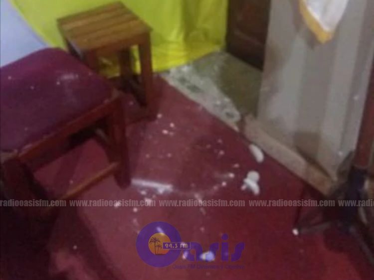 Vandálos queman hostia  en una Iglesia de Cnel. Oviedo