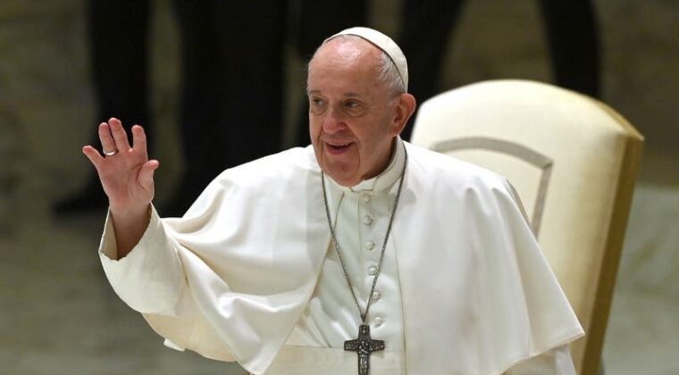 El papa llegó a Lisboa para la Jornada Mundial de la Juventud