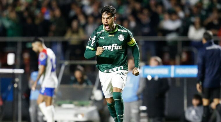 Gustavo Gómez guía al Palmeiras a la remontada ante Cerro
