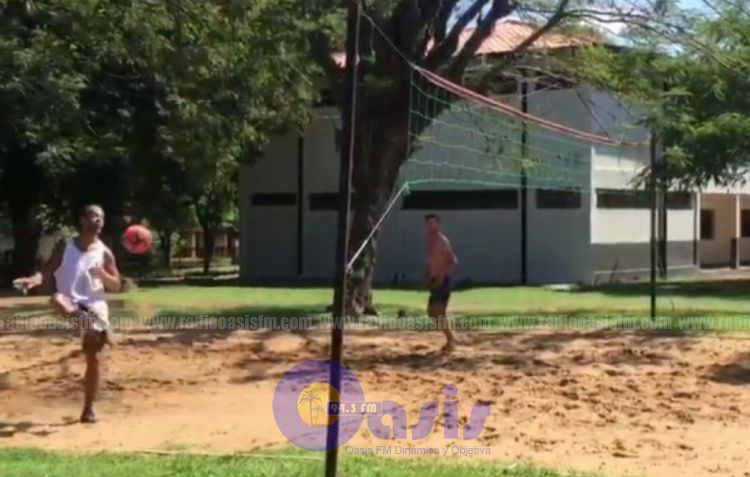 Ronaldinho apuesta al deporte para superar la cuarentena en prisión