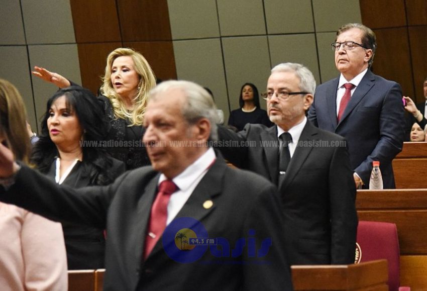 Intentarán violar la Constitución para hacer jurar a Duarte Frutos