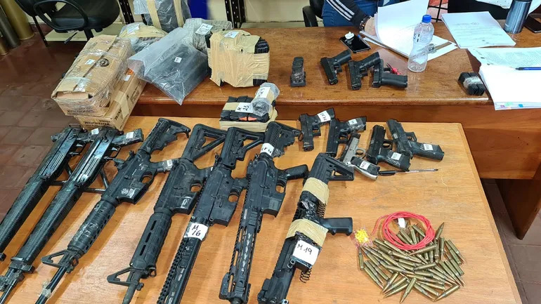 Piden venia judicial para que policía utilice legalmente armas requisadas a criminales