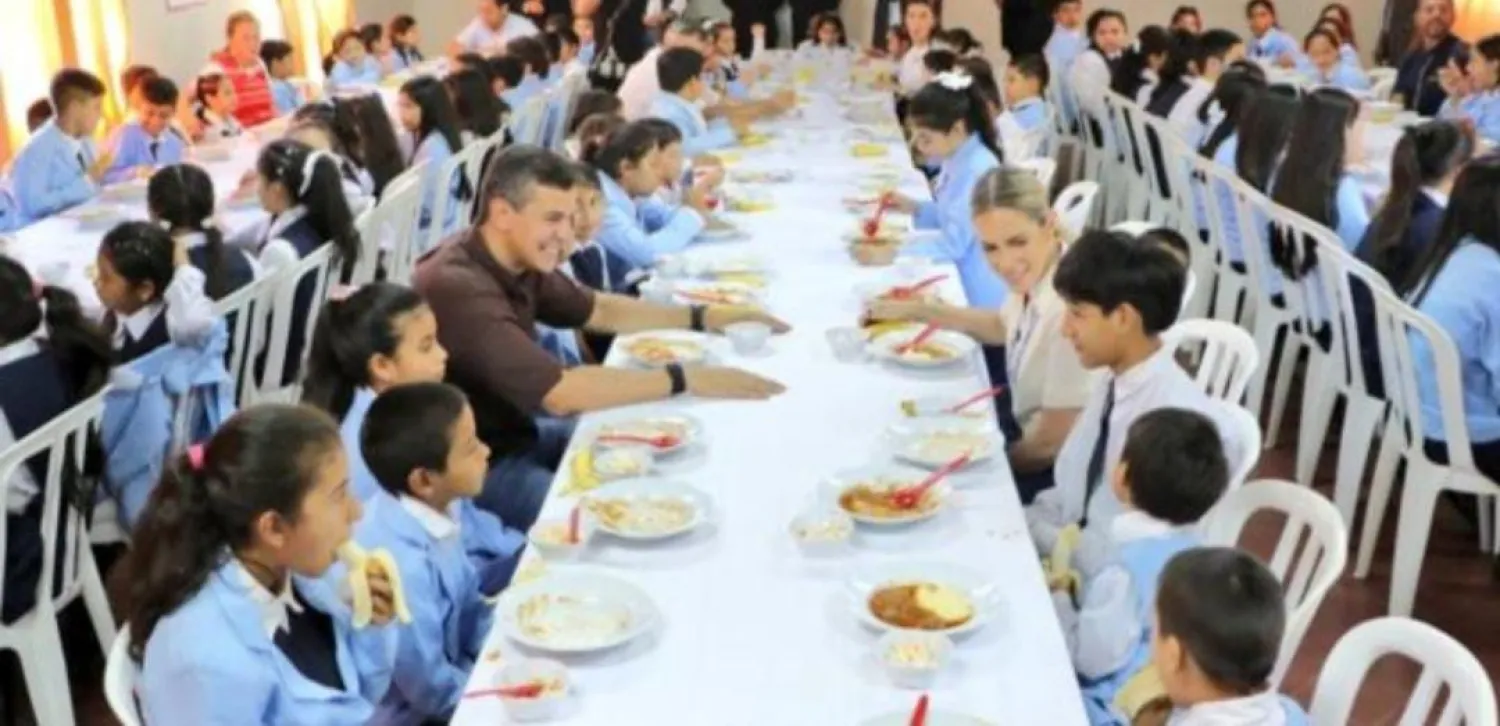 Hambre Cero, el programa que alimenta, educa y dinamiza la economía del país