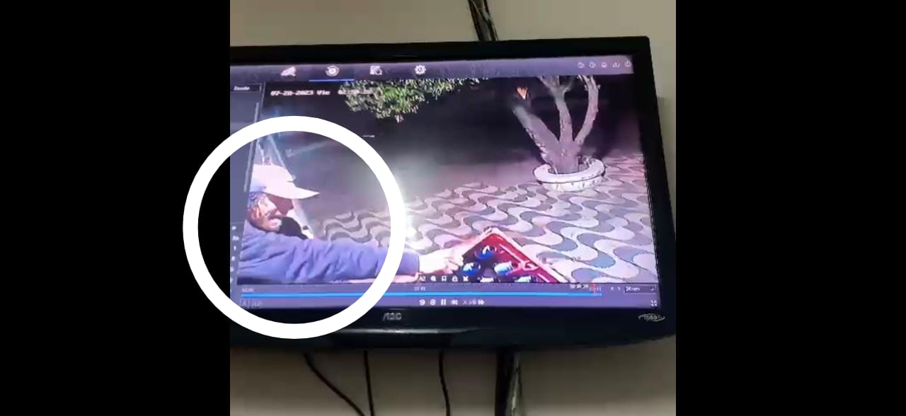 Ladrones de cajas de cerveza fueron aprehendidos por agentes de la policia