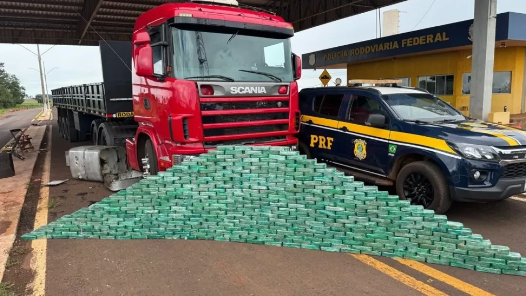 PRF informó que dos paraguayos caen en el Brasil con una carga de 400 kilos de cocaína