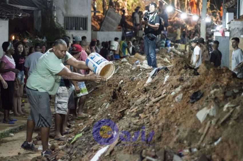 Deslizamiento de tierra en Río de Janeiro, suman  14 los fallecido