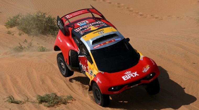 Loeb vuelve a triunfar en una nueva etapa del Dakar 2023