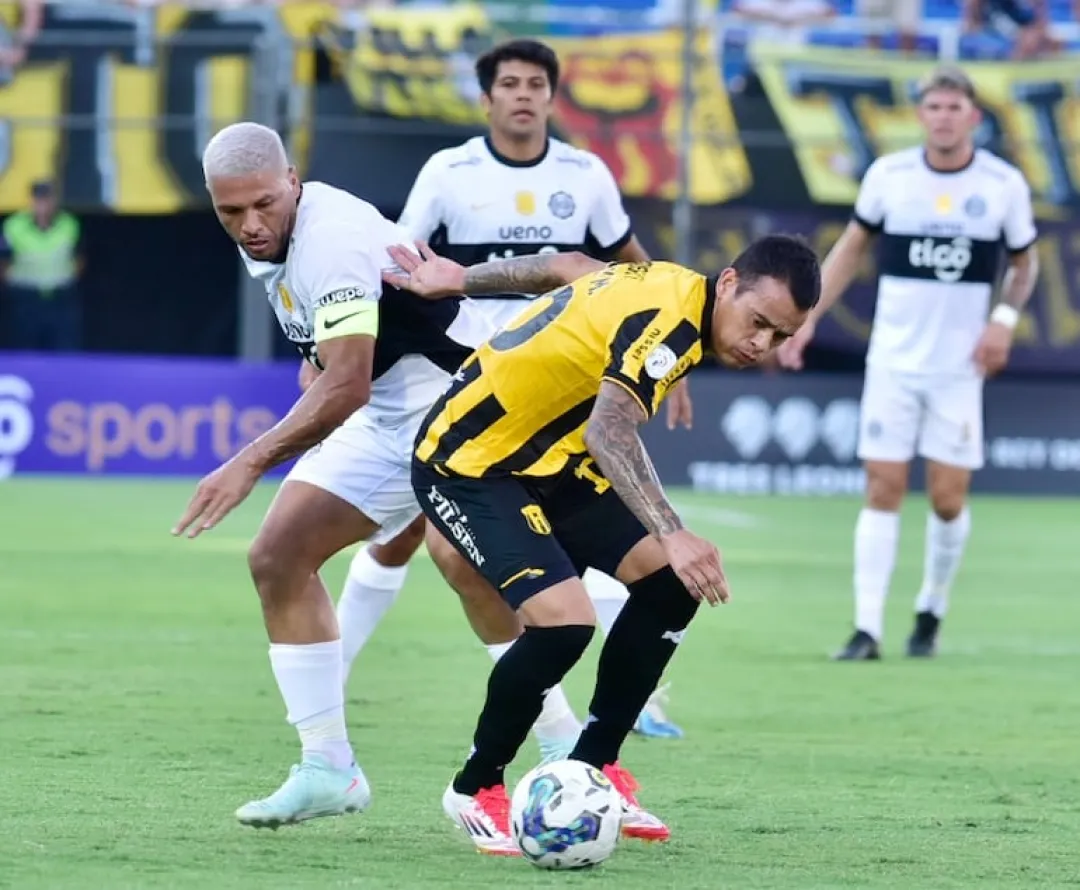 Guaraní triunfa en el clásico más añejo