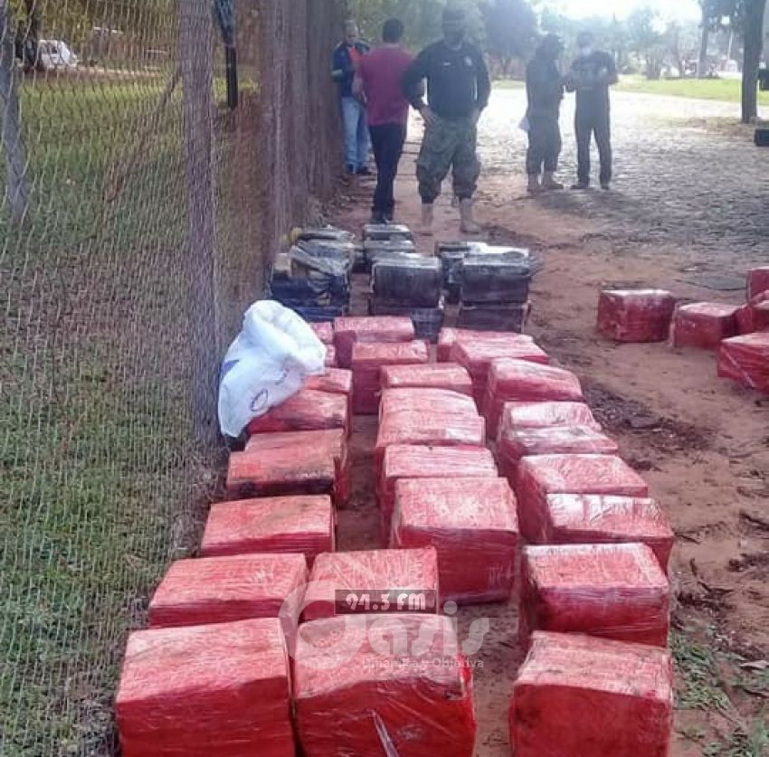 Casi dos toneladas de marihuana ocultas en camión cisterna