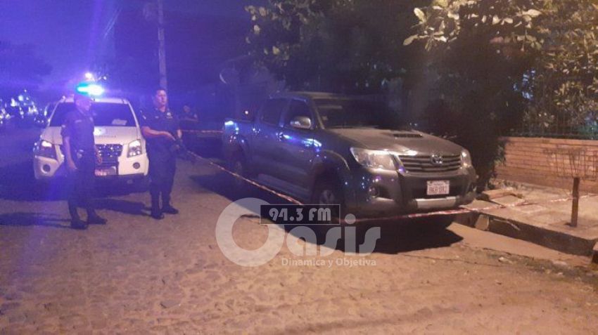 Delincuentes toman de rehén a joven y se llevan dinero, celular y lomitos