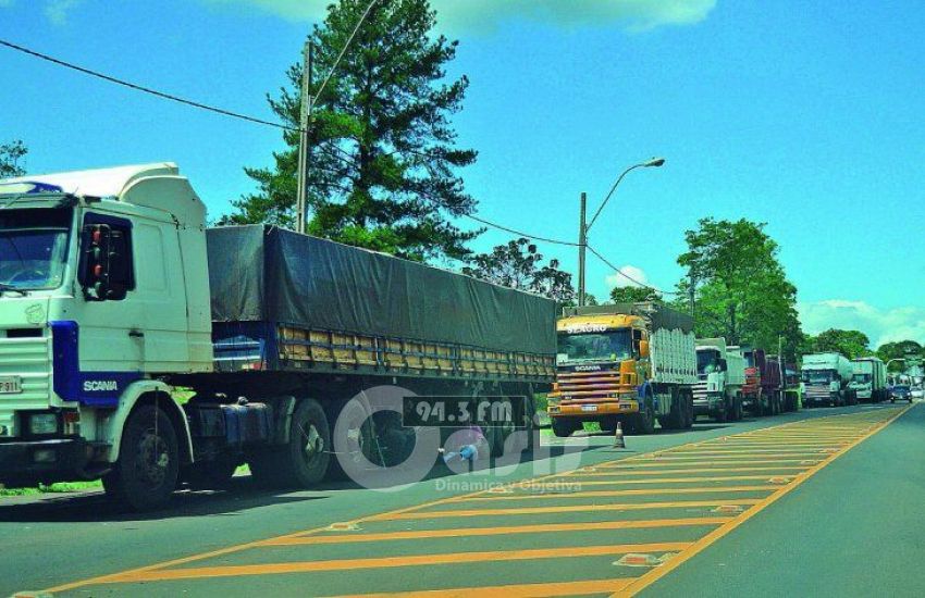 Camioneros rechazan nueva ley que subsidia combustibles y anuncian movilizaciones