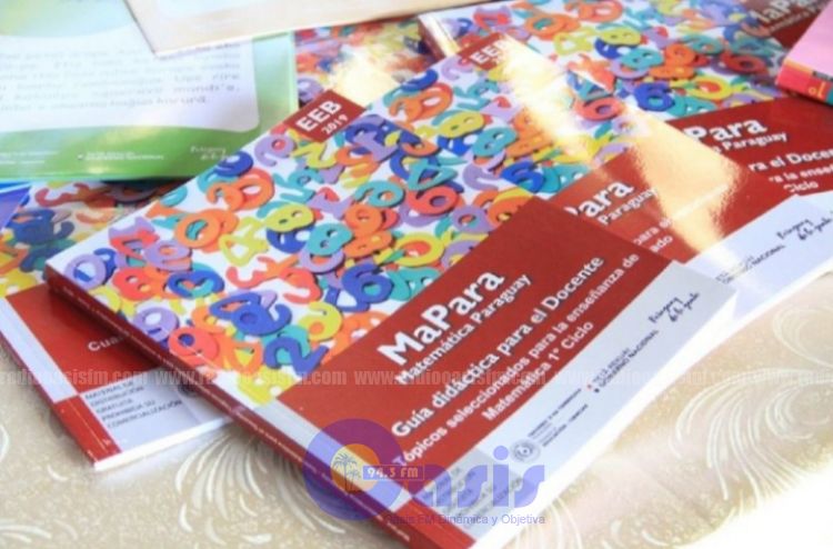 Tras escándalo, MEC decide suspender entrega de libros de Matemática