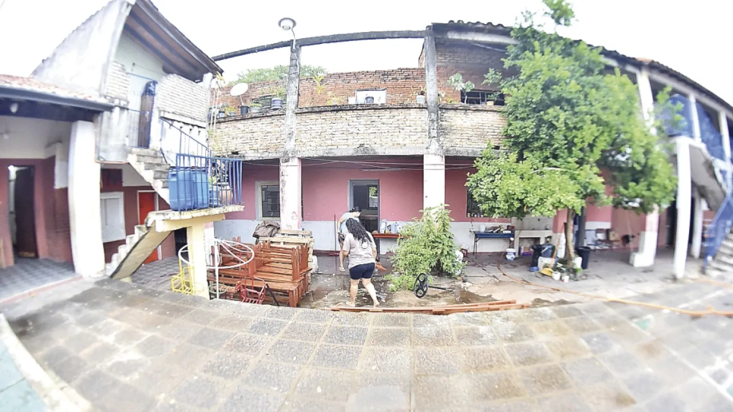 Más de 1 millón de estudiantes hoy regresan a las aulas en todo el país