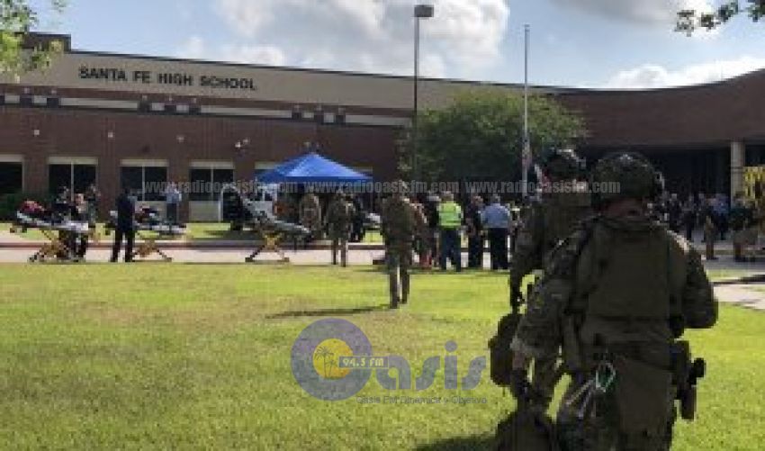 Confirman entre 8 y 10 muertos en el tiroteo en un instituto de Texas