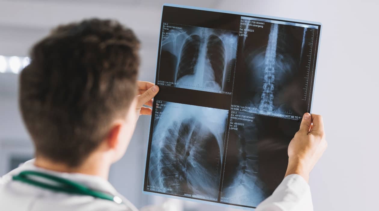 Detienen a radiólogo por abusar de un niño en Hospital de CDE: “No dejó entrar al padre”