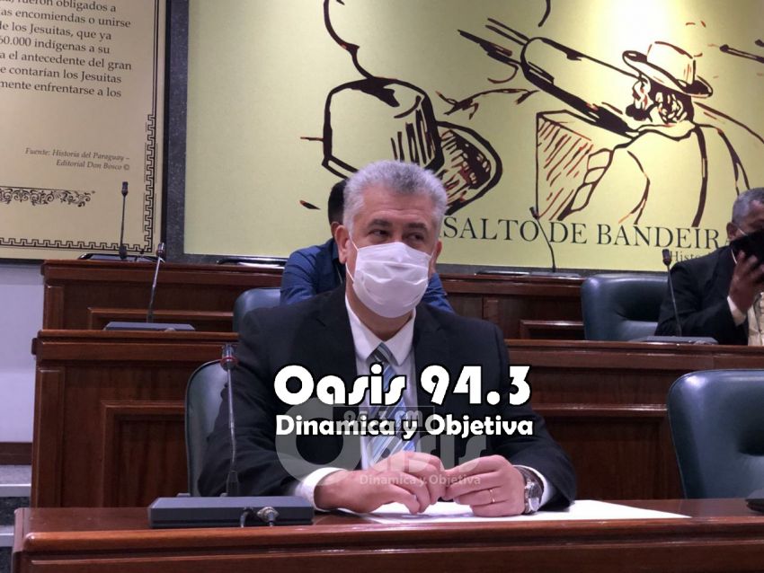 Intendente se defiende en la Cámara de Diputados para evitar intervención