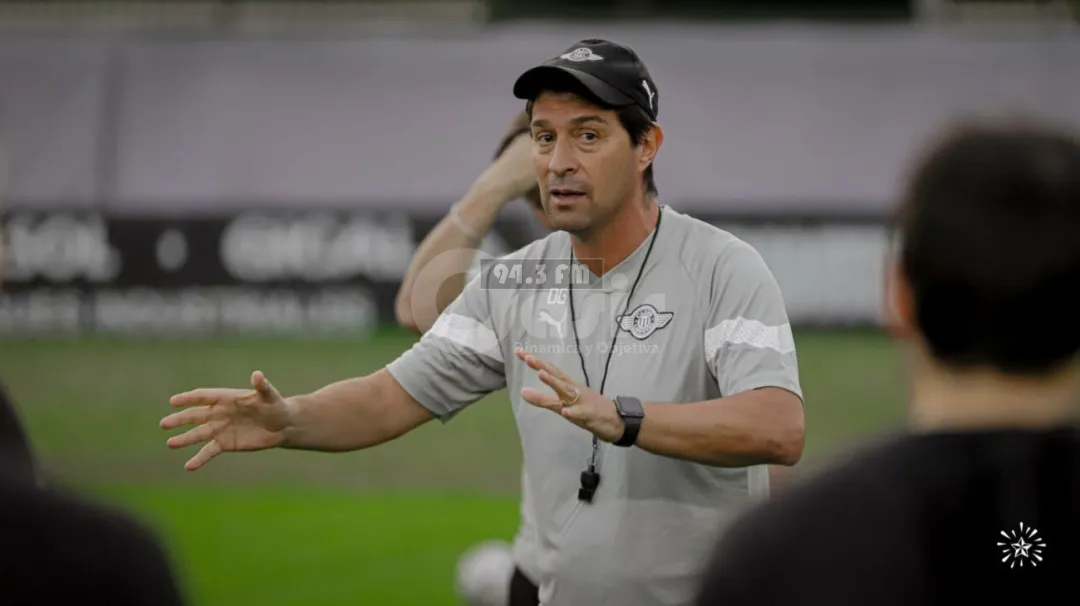 Libertad oficializa la vuelta de Daniel Garnero