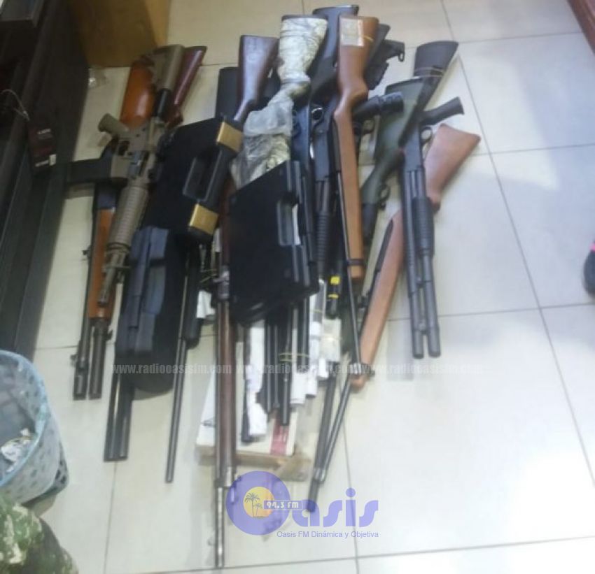 Decomisan numerosas armas