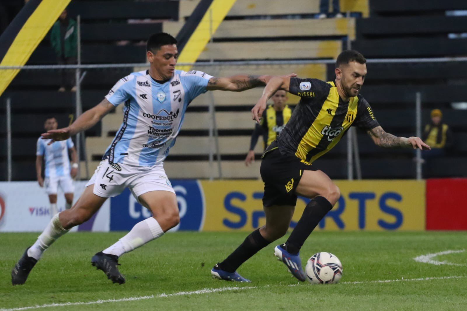 Guaraní y Guaireña firman un empate