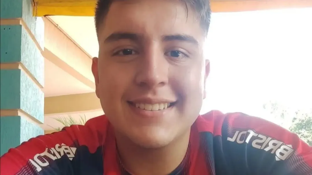 Joven muere electrocutado mientras instala servicio de internet en una escuela