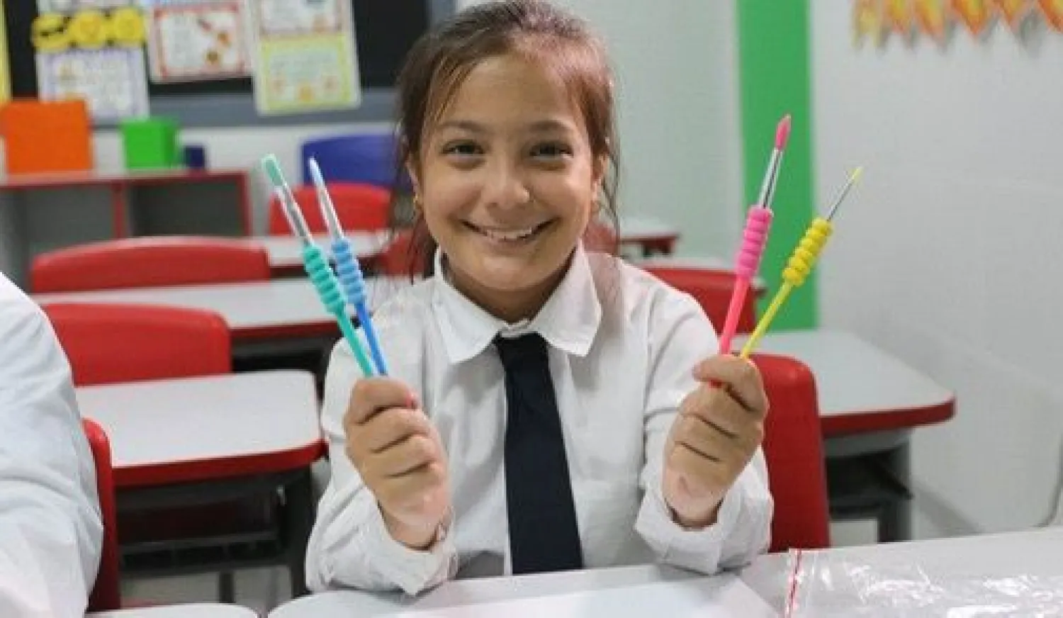 Casi un millón y medio de estudiantes retornan a clases con kits escolares y alimentación asegurada  