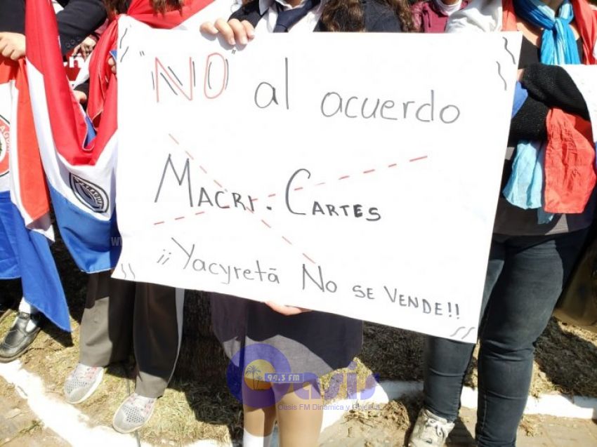 Colegios critican a Abdo Benítez por silencio sobre acuerdo de Yacyretá