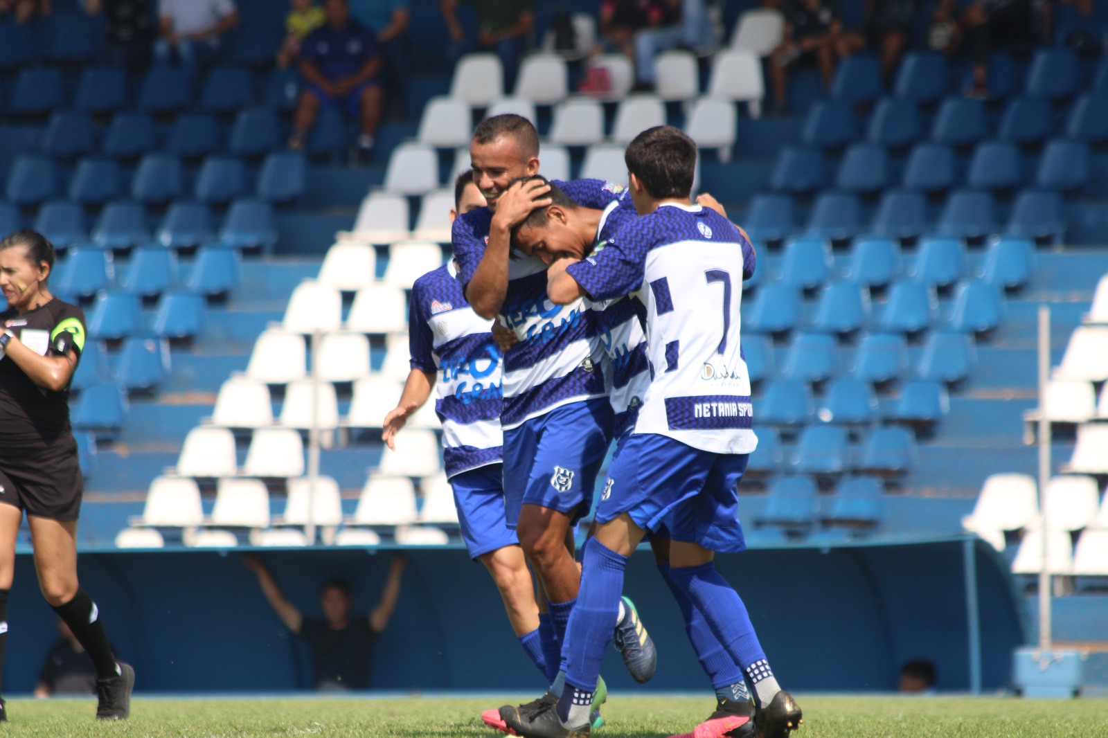 Reserva del ''2'' es líder indiscutible de la categoría