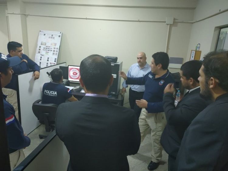 Peritos de Criminalística de Brasil y de la Policía Nacional  se reunieron en Asunción
